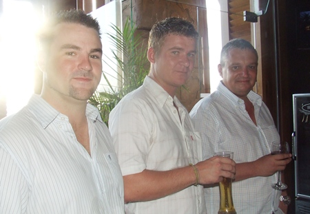 (L to R) Daniel Spinks and Phil Dyer chat with Terry Collins, project manager of the evening’s main sponsor, Siam Development, who is promoting phase 2 of the Vineyard project.